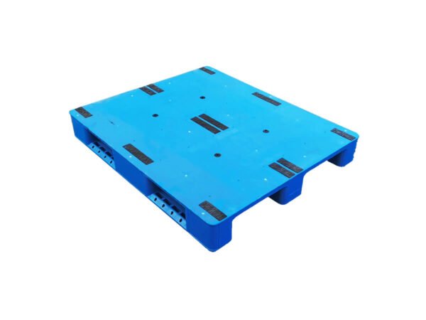 1200x1000 Three Runner Flat Top Rackable Plastic Pallet F1210PHA