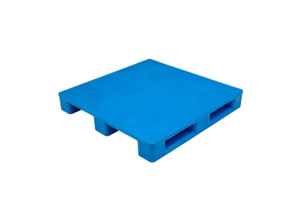 1200x1100 Three Runner Solid Top Rackable Plastic Pallet P1211PHB