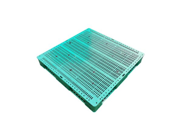 1100x1100 Six Runner Open Deck Rackable Stackable Green Plastic Pallet F1111WTCG