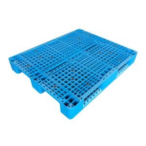 1200x1000 Three Runner Open Deck Rackable Plastic Pallet P1210H7