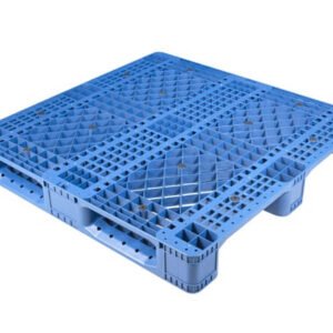 rackable plastic pallets